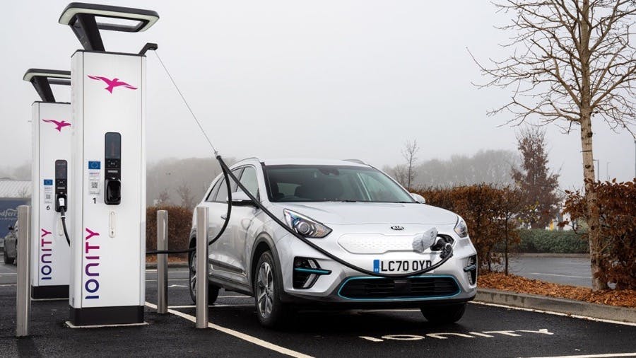 KIA LAUNCHES 'KIACHARGE' IN THE UK - ONE ACCOUNT, 13,900 CHARGING POINTS